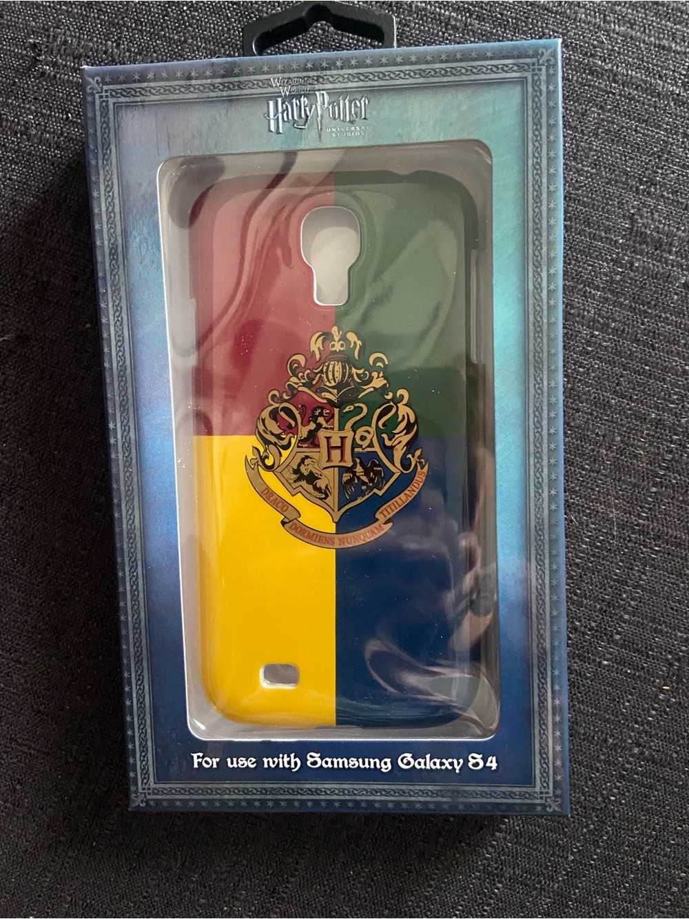 Warner Bros. Harry Potter Hogwarts Crest Phone Case – Red, Green, Yellow, Blue